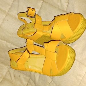 Pastel tangerine 🍊 orange wedges